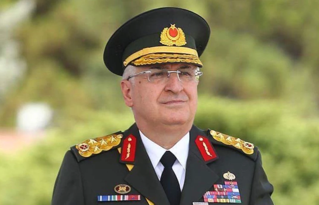 Προοίμιο ελληνοτουρκικής σύγκρουσης – Σε «διάταξη μάχης» το Υπουργικό Συμβούλιο της Τουρκίας – «Στυγνός δολοφόνος ο νέος αρχηγός ΓΕΕΘΑ»